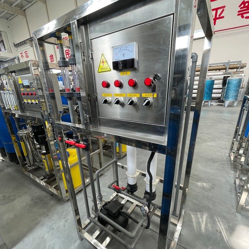 Hoogwaardige 5000L / H ultrafiltratie waterbehandeling machine voor de productie van stoffen