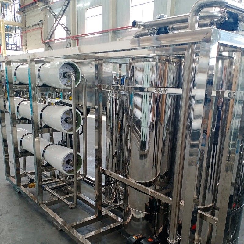 PLC-gecontroleerd 3T/h omgekeerd osmose-ro-systeem voor industriële zuivering van drinkwater
