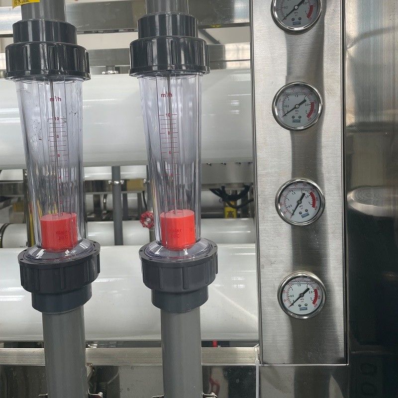 Auto PLC 6m3 per uur Industrieel RO-waterfilterzuiveringssysteem voor brak water