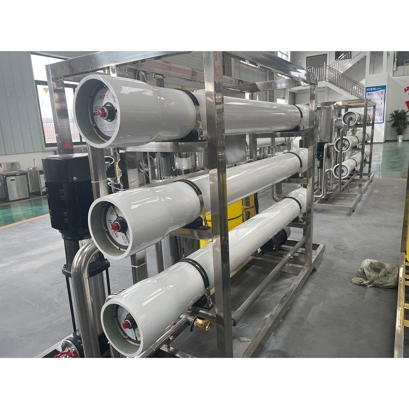 Machines voor de zuivering van zuiver mineraal drinkwater en voor de behandeling van filters met een capaciteit van 6 l/h