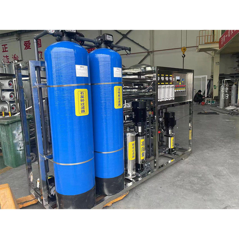 Compact 2L/H RO Industrial Water Treatment Reverse Osmosis Equipment voor kleine ruimtes