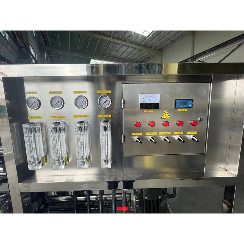 Compact 2L/H RO Industrial Water Treatment Reverse Osmosis Equipment voor kleine ruimtes
