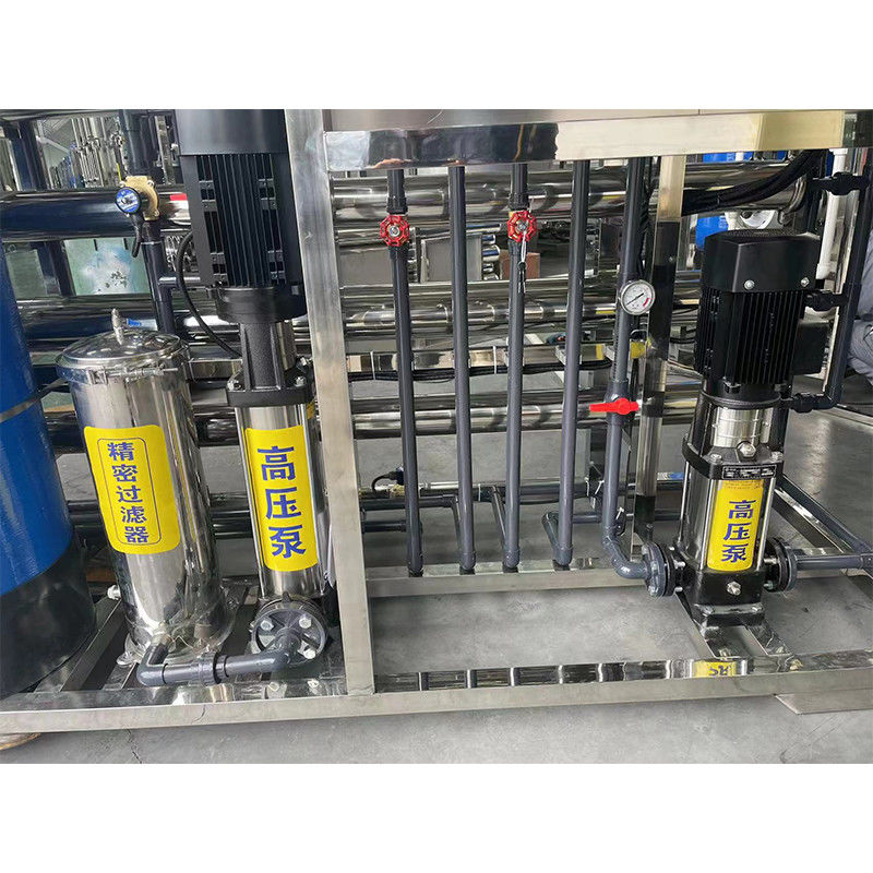 Compact 2L/H RO Industrial Water Treatment Reverse Osmosis Equipment voor kleine ruimtes